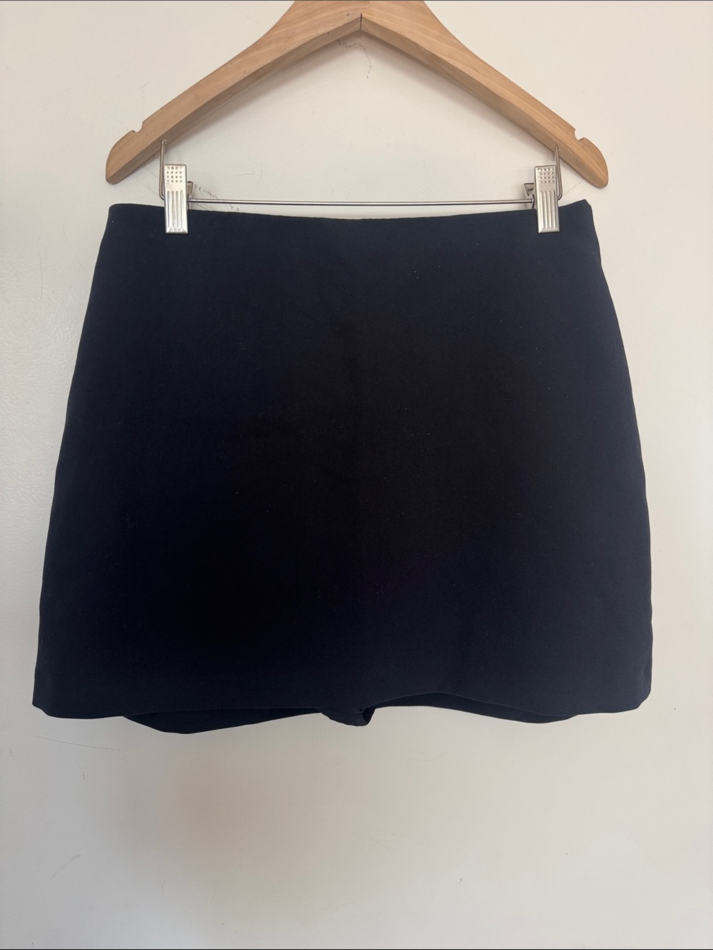 Abercrombie & Fitch Black Scarlett Mini Skort